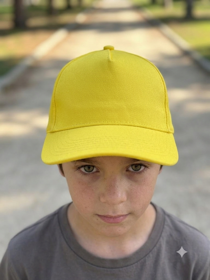 Cappellino tinta unita con visiera giallo 7041 GI Pama 