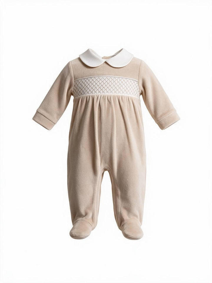 Tutina in ciniglia beige con punto smock 217 BS Jogus 