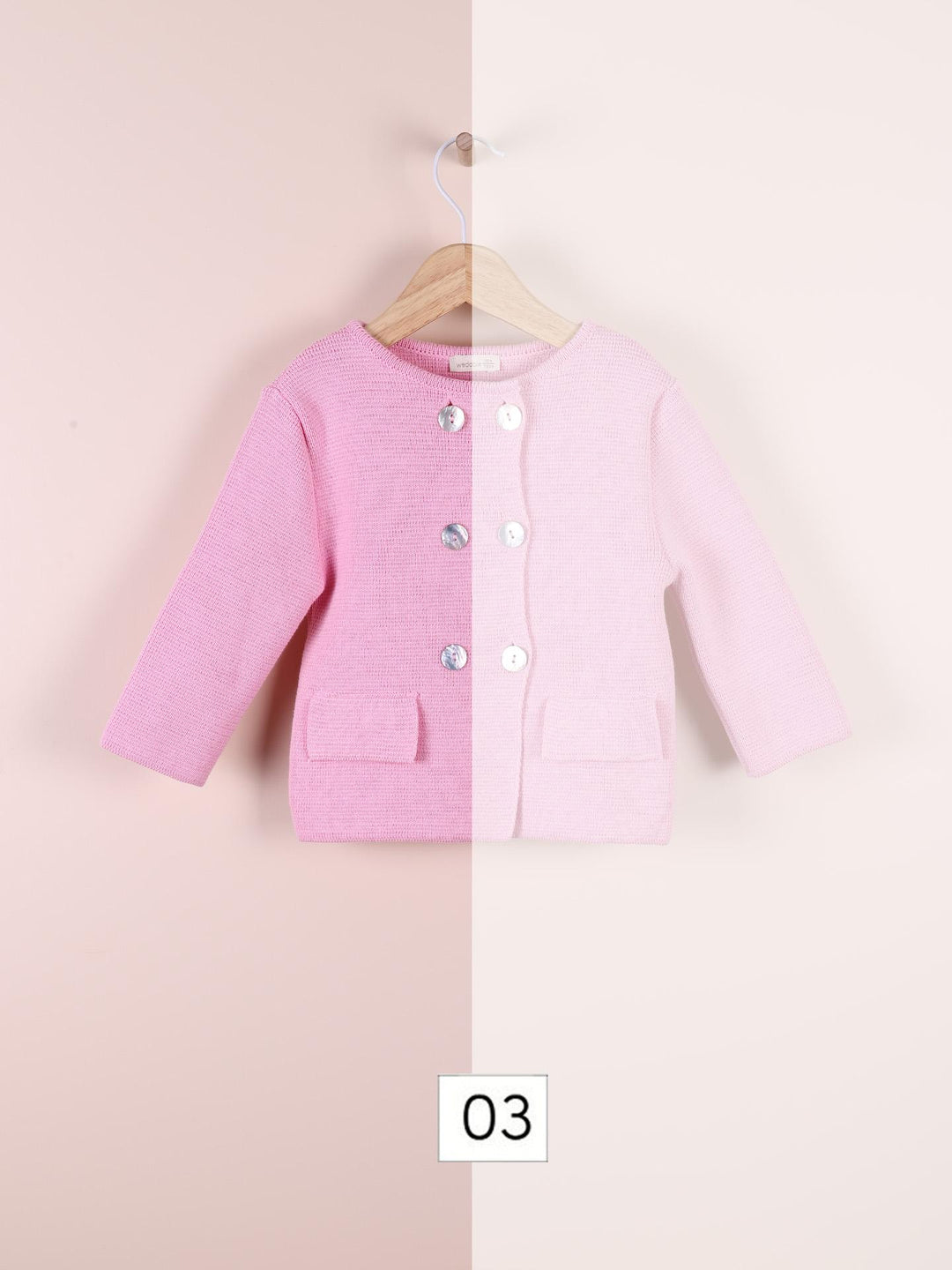 Cardigan doppio petto in filo bianco 10308B 03 WEDOBLE 