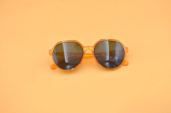 CLOE AMBER018 Illitrilly