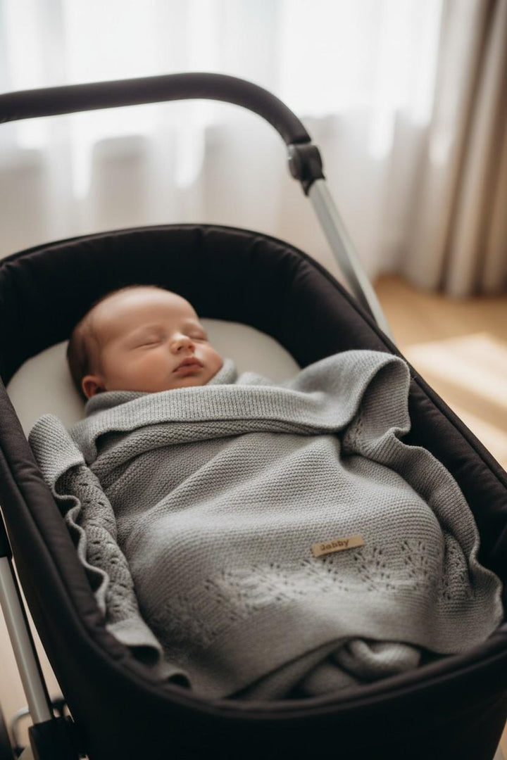 Copertina in filo traforato grigio 26122 30 Babby 