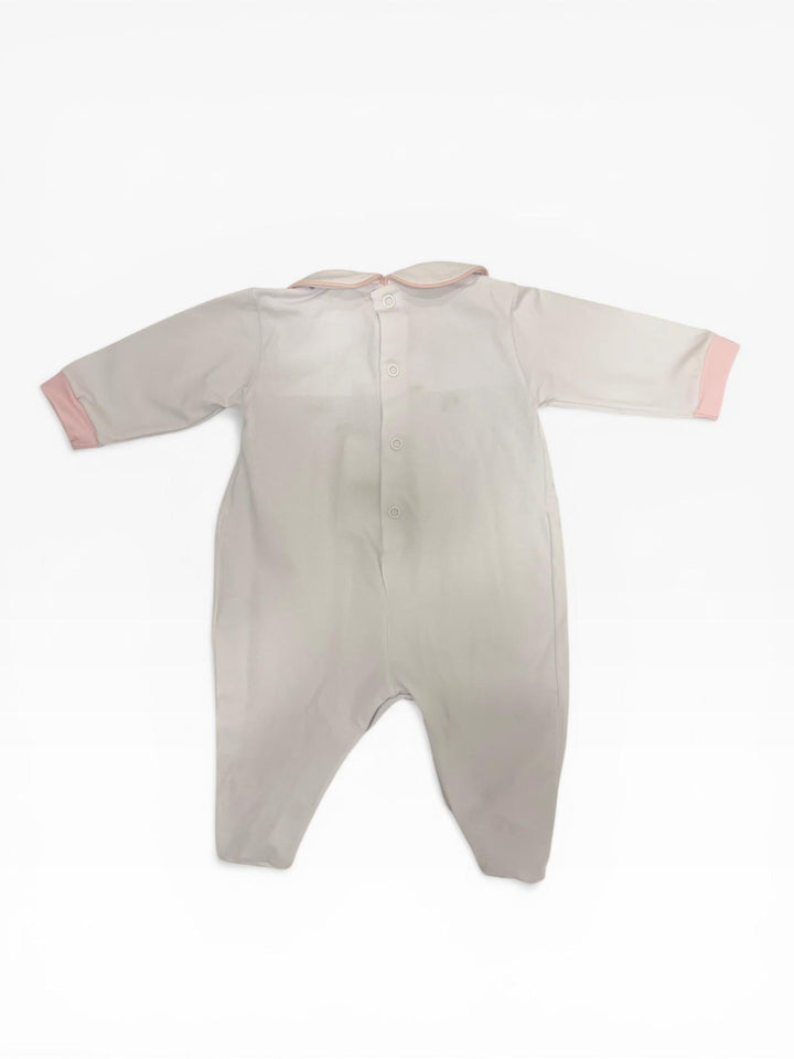 Tutina in cotone ricamata a mano con dettagli rosa TU8750 BR Teto e Tatta 