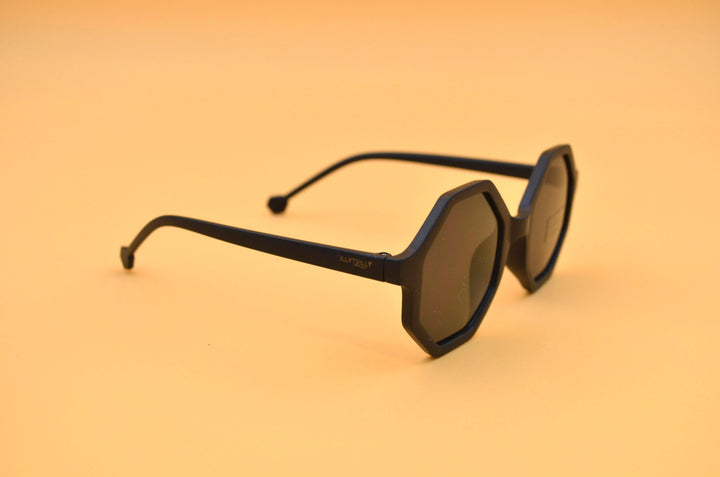 Illitrilly EXAGON025