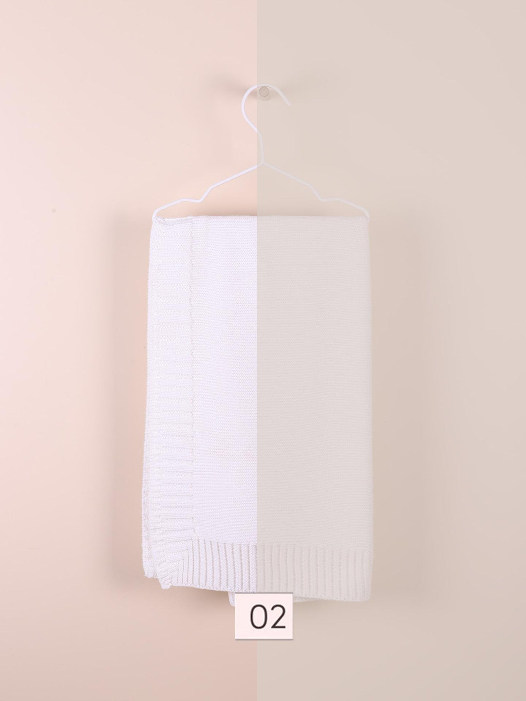 Copertina in filo rosa 08306A 02 WEDOBLE 
