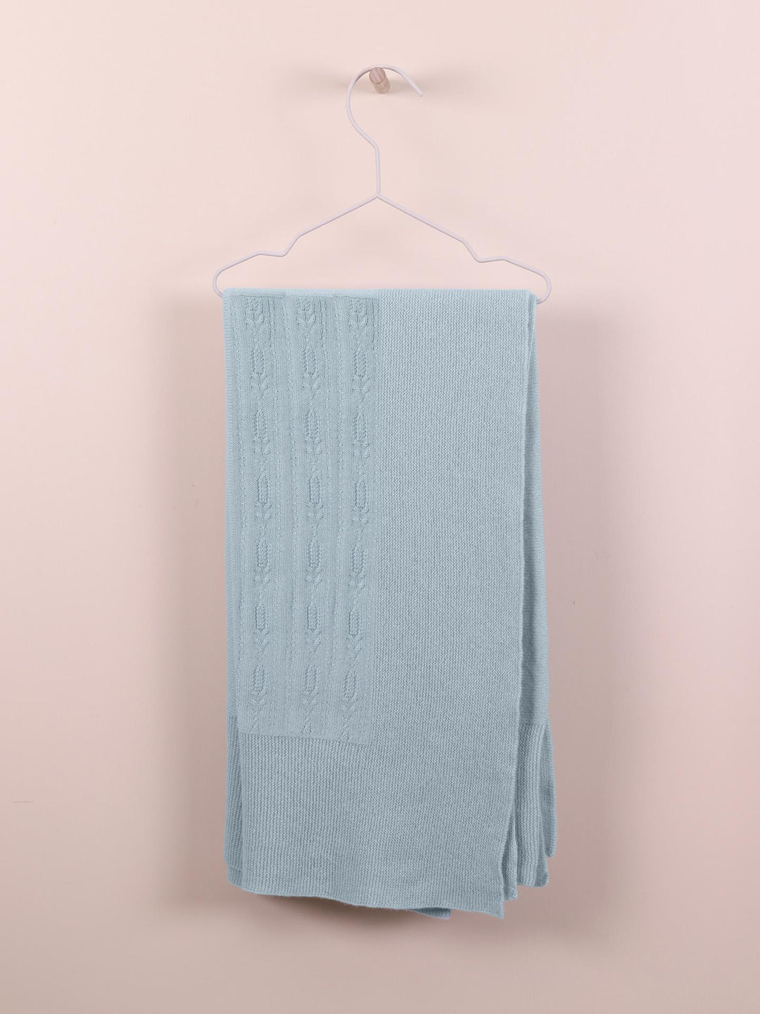 Copertina in filo traforata 03306A 01 WEDOBLE 